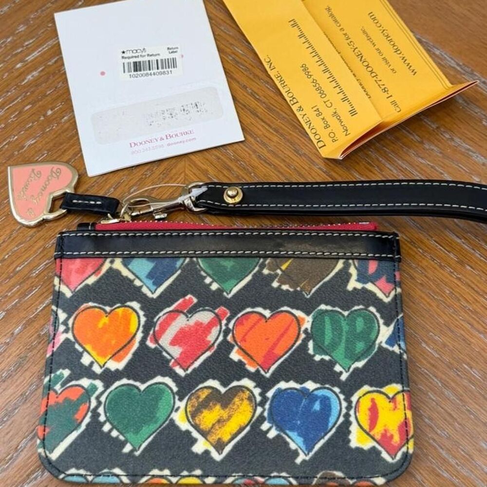 NEW Vintage Dooney & Bourke Multi-colored Heart Print Wristlet Card Wallet